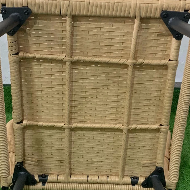 Conjunto de mesa e cadeiras para jardim em Vime